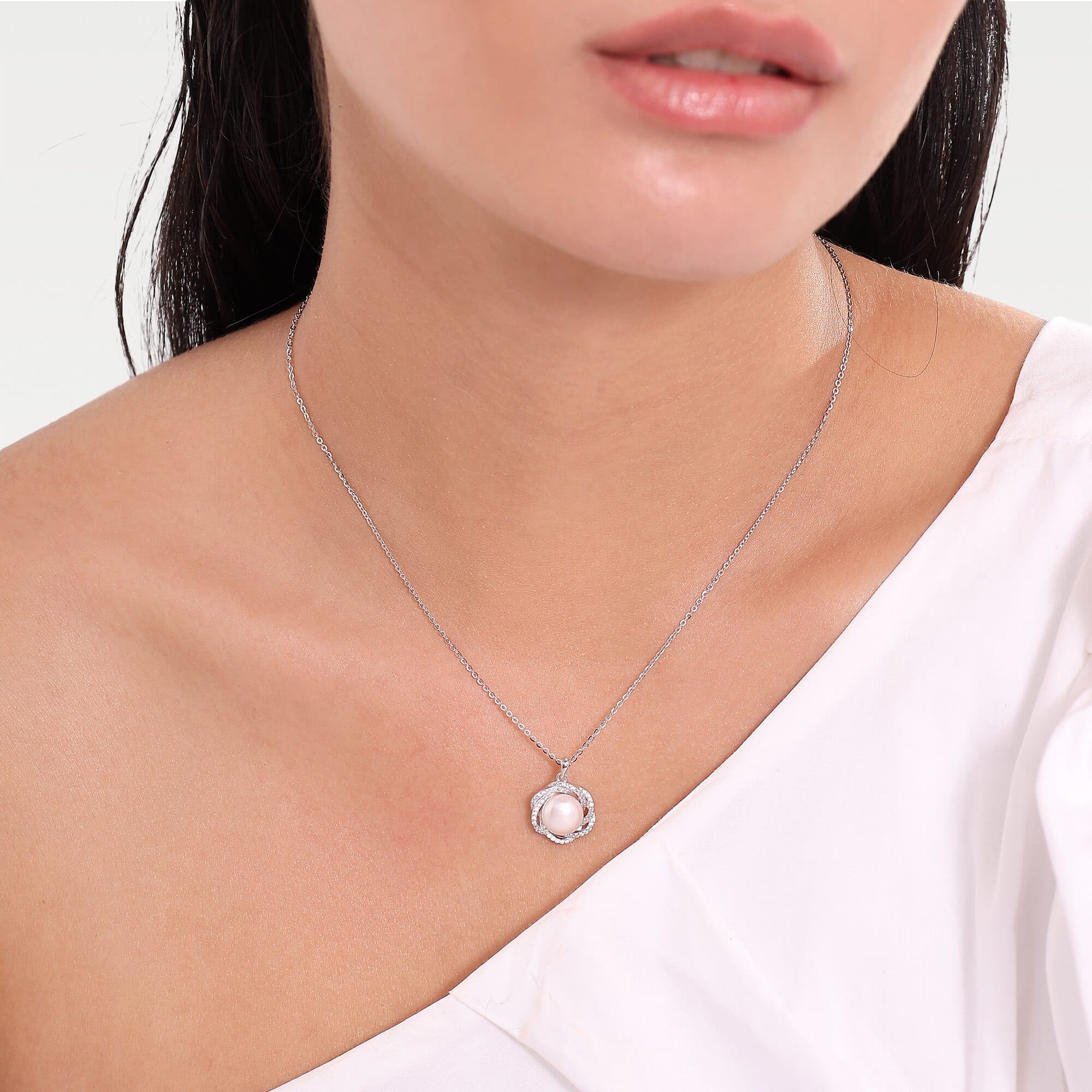 Lucent Circle Trio Pendant Set